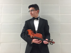 Meet your Posher, Luis saul